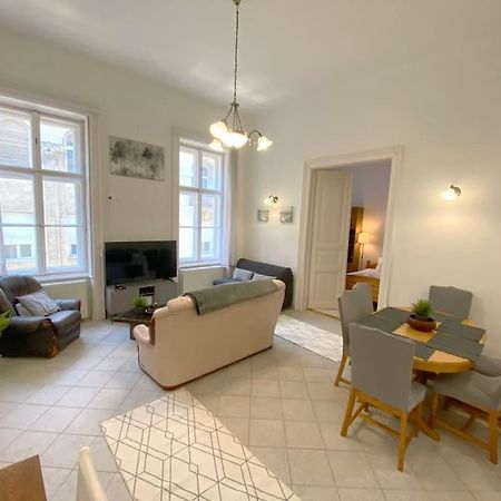 Spacious Andrassy Budapest Exterior foto